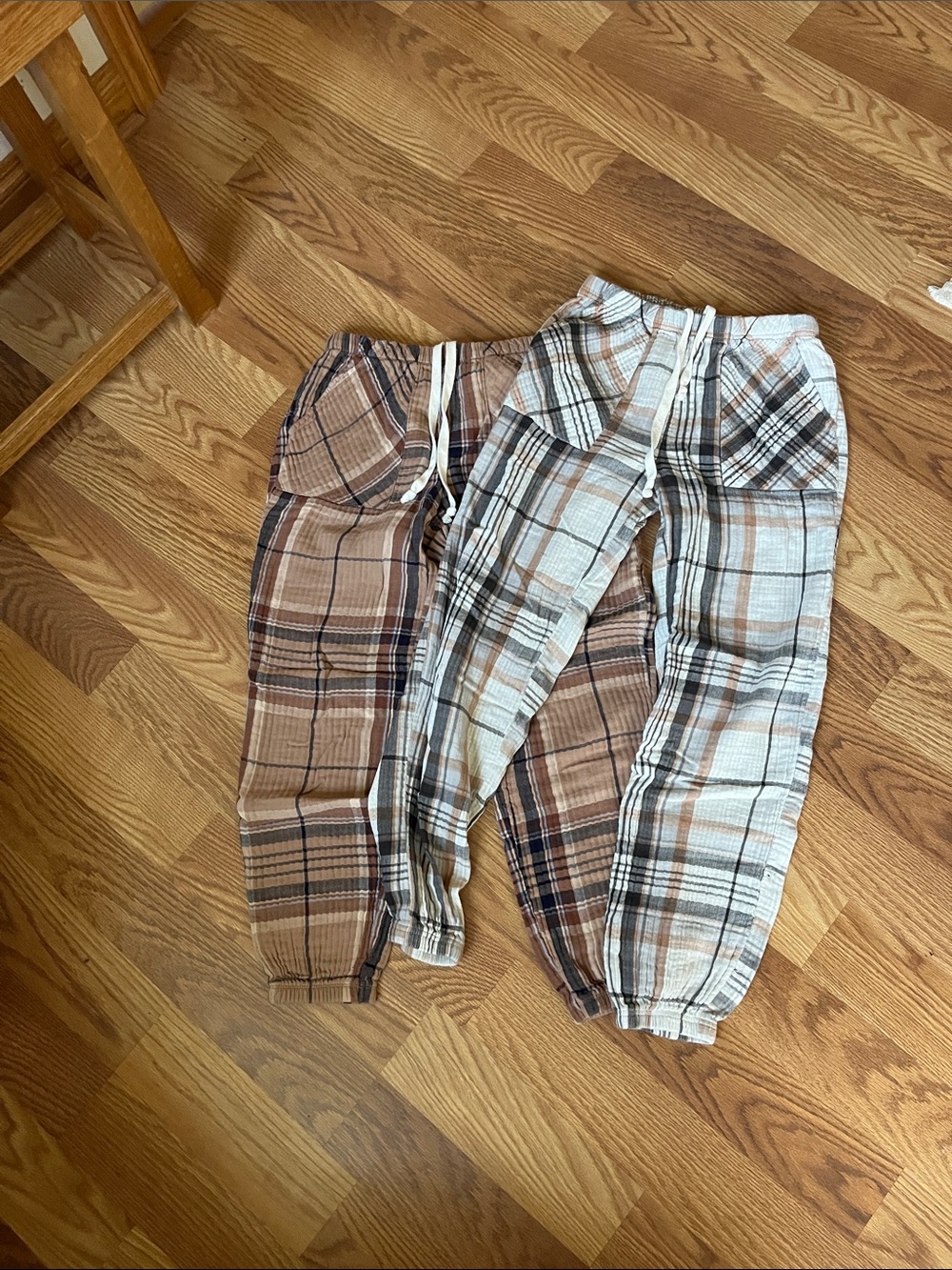 Aerie muslin pajama bottoms, soft, cool and comfy,